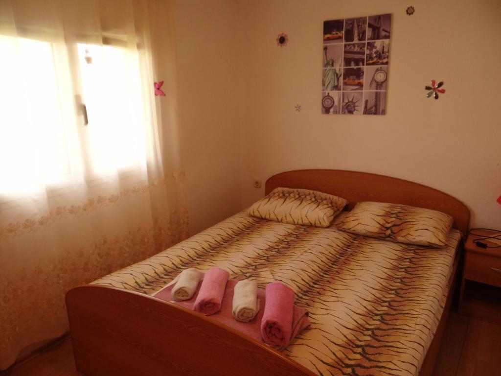 Apartments Jerkovic Stari Grad  Exterior foto