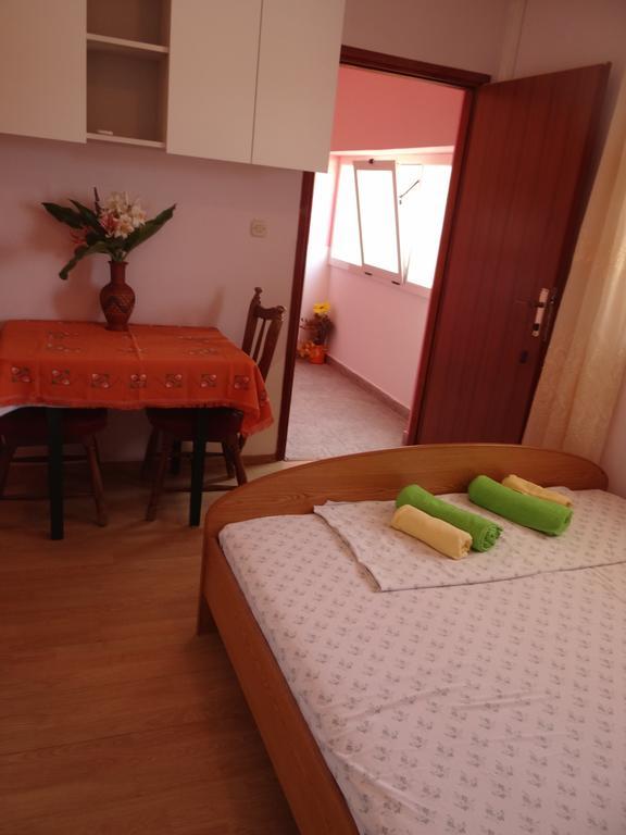 Apartments Jerkovic Stari Grad  Exterior foto